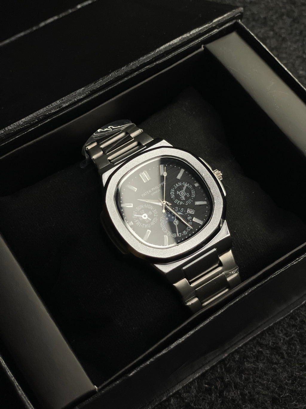 PATEK PHILLIPE NAUTILUS 5990/1A
