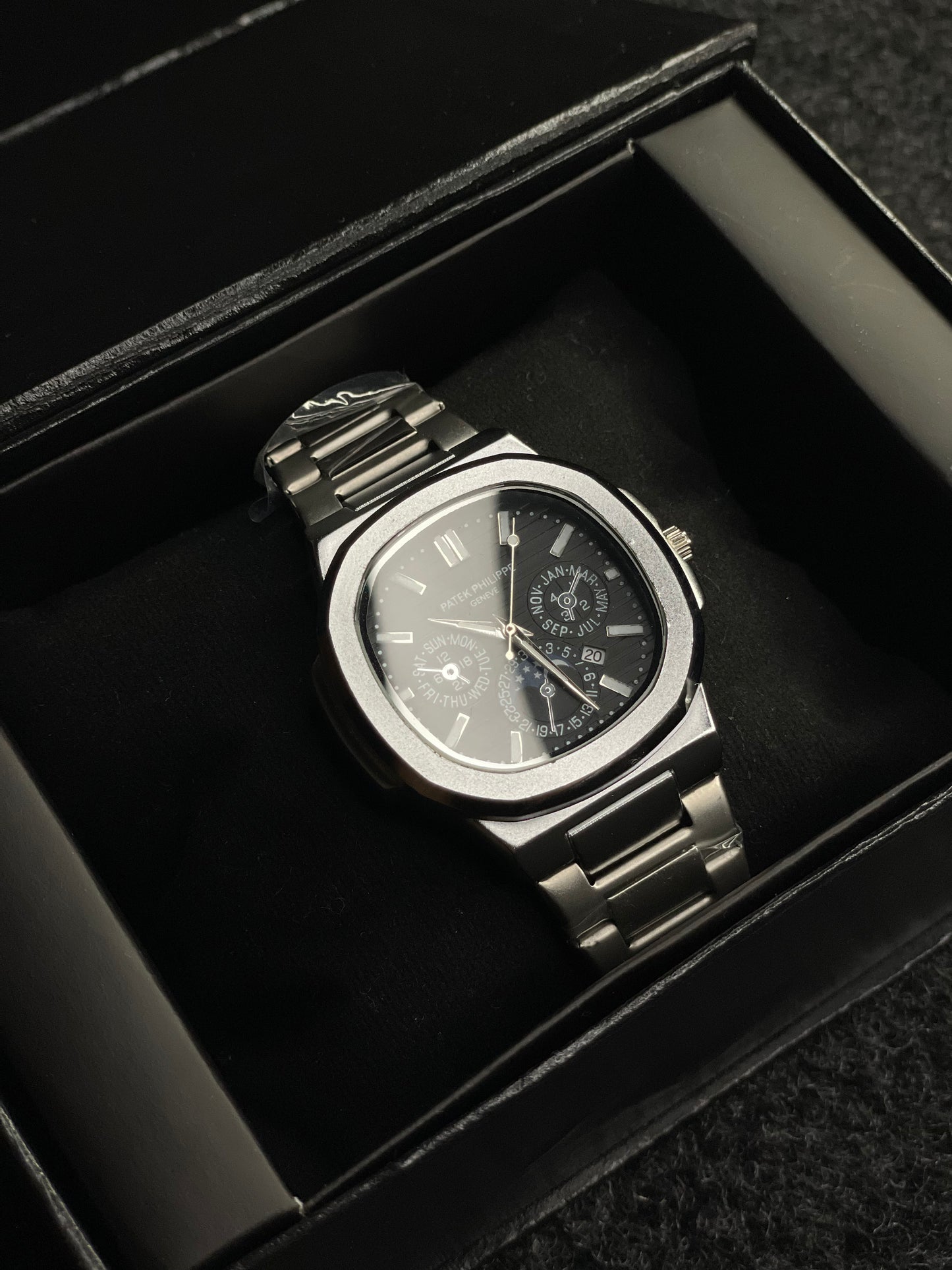 PATEK PHILLIPE NAUTILUS 5990/1A