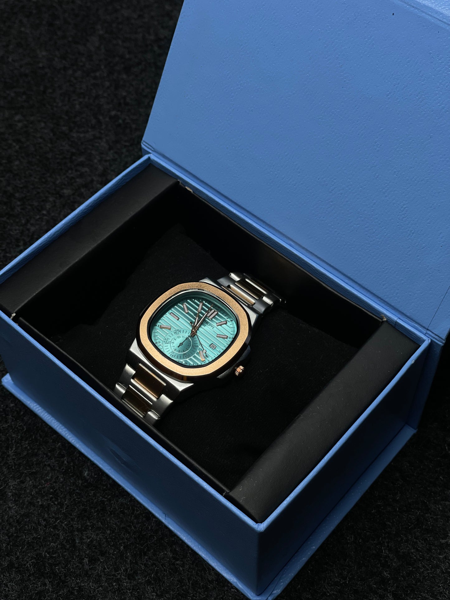 PATEK PHILLIPE NAUTILUS 5711 TIFFANY BLUE